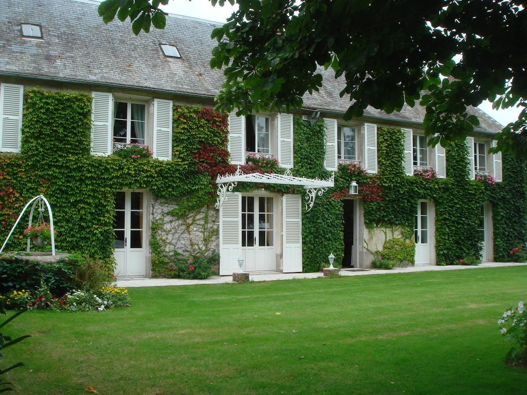 La Maison Blanche Cuvergnon Exterior photo